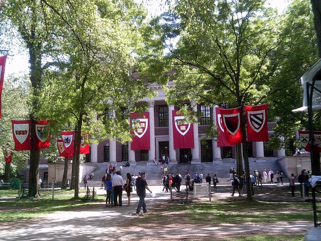 Trump Yanks Another $1 Billion from Woke Harvard