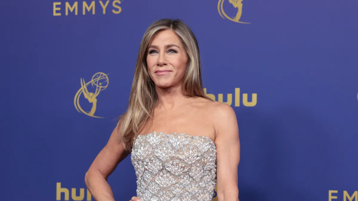 Jennifer Aniston, 55, Is Called ‘Absolutely Perfect’ After Photo Of Her In White B’ikini Stuns Fans Jennifer Aniston, 55, Is Called ‘Absolutely Perfect’ After Photo Of Her In White B’ikini Stuns Fans