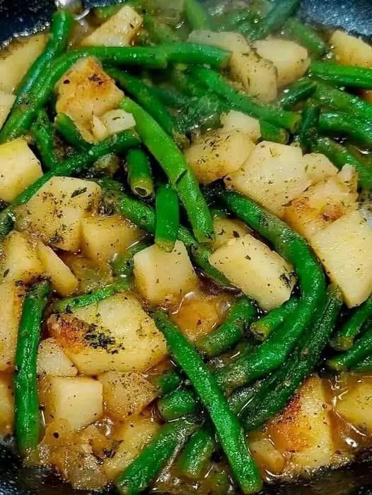 Freshly Snapped Green Beans with Potatoes