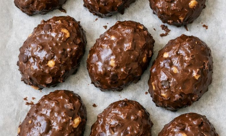Homemade Peanut Butter Eggs
